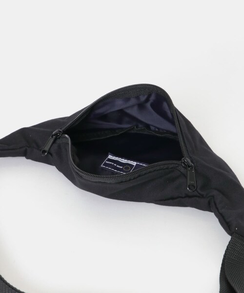 URBAN RESEARCH（アーバンリサーチ）の「STAY HUNGRY　STATION SMALL HIPBAG（ボディバッグ/ウエストポーチ・メンズ・BLACK・One）」の7枚目の写真