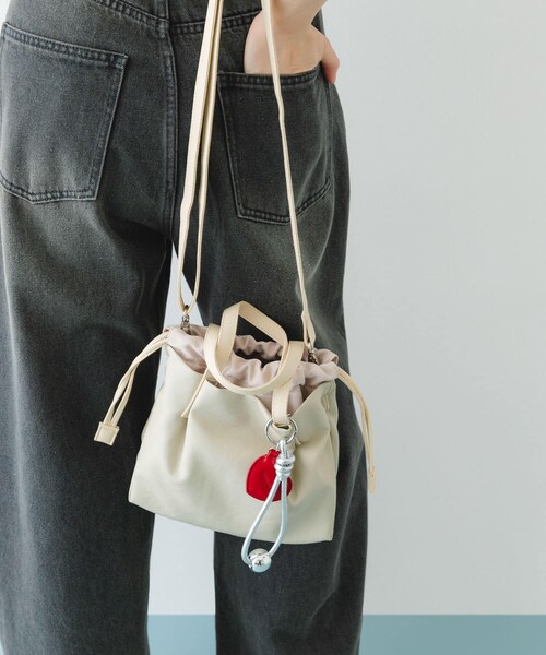 RODE SKO（ロデスコ）の「『XSサイズ』ウォッシャブルプチバッグ（ショルダーバッグ・レディース・BLACK/BEIGE/D.SILVER/BLUE GRAY/SILVER/MINT/OFF/BROWN・one）」の13枚目の写真