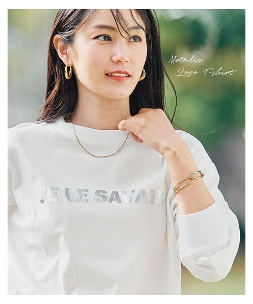 nissen（ニッセン）の「綿100％メタリックロゴTシャツ（接触冷感・UVカット）（Tシャツ/カットソー・レディース・チャコールグレー/オフホワイト・S/M/L/LL）」の2枚目の写真