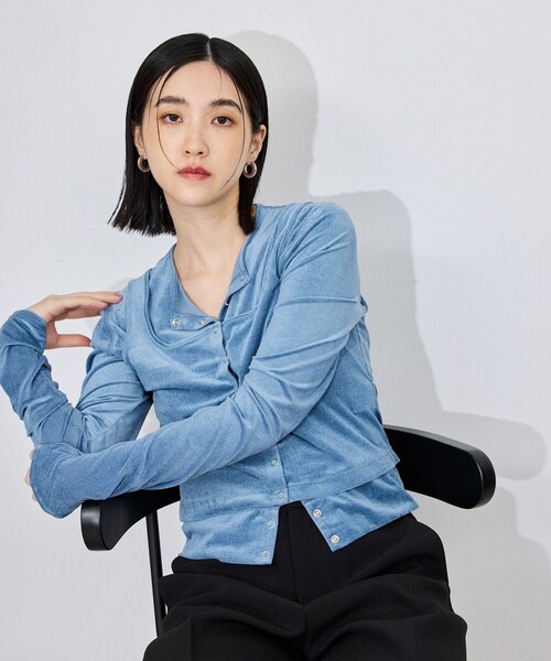 ADAM ET ROPE'(アダムエロペ)の「【定番】マルチWAYシアートリコットベロアカーディガン(カーディガン/ボレロ・レディース・キナリ/ダークブラウン/ライトグリーン/ブルー・F)」の4枚目の写真