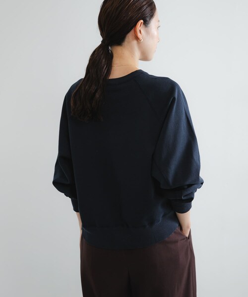 URBAN RESEARCH（アーバンリサーチ）の「スーピマコットンラグランスウェット（スウェット・レディース・CHERRY RED/NAVY/BLACK・Free）」の20枚目の写真