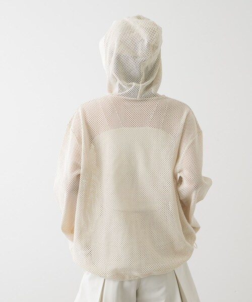 SENSE OF PLACE by URBAN RESEARCH(センスオブプレイスバイアーバンリサーチ)の「フーデットメッシュトップ(その他トップス・レディース・BLACK/IVORY/BROWN・one)」の11枚目の写真