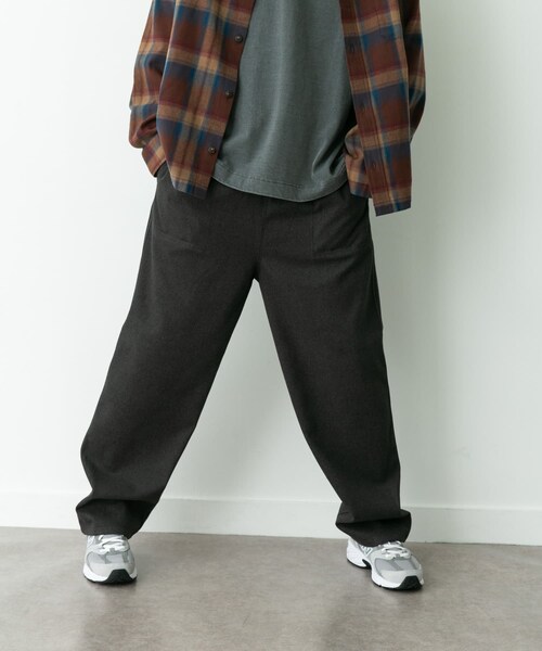 URBAN RESEARCH Sonny Label（アーバンリサーチサニーレーベル）の「裏起毛ユーティリティイージーパンツ（その他パンツ・メンズ・ブラック/チャコール/ブラウン/チャコール2・M/L）」の16枚目の写真