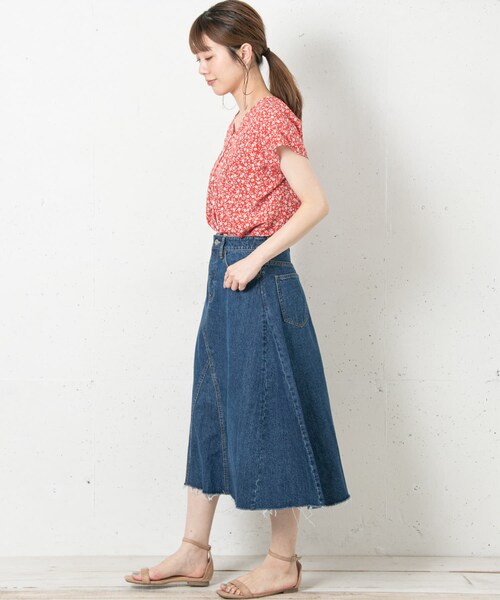 URBAN RESEARCH Sonny Label（アーバンリサーチサニーレーベル）の「リメイク風フレアデニムスカート（デニムスカート・レディース・インディゴ/ライトインディゴ・36/38）」の7枚目の写真