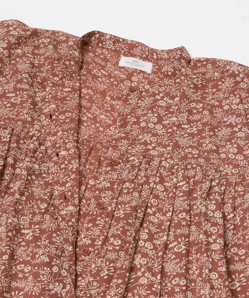 URBAN RESEARCH DOORS（アーバンリサーチドアーズ）の「SOIL　FLOWER BANDEDCOLLAR DRESS（ワンピース・レディース・BLK/RED・1）」の7枚目の写真