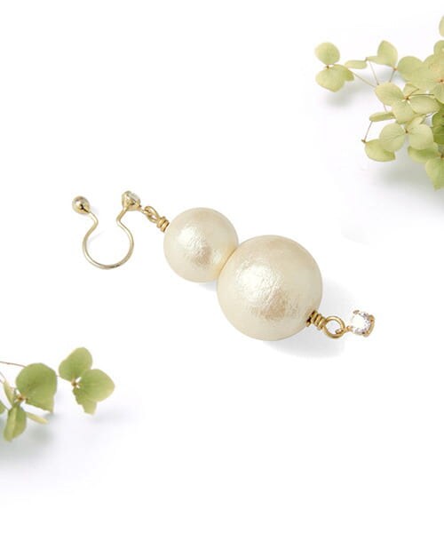 URBAN RESEARCH（アーバンリサーチ）の「EMO ease コットンパールイヤーカーフ（イヤリング・レディース・シルバー・-）」の2枚目の写真