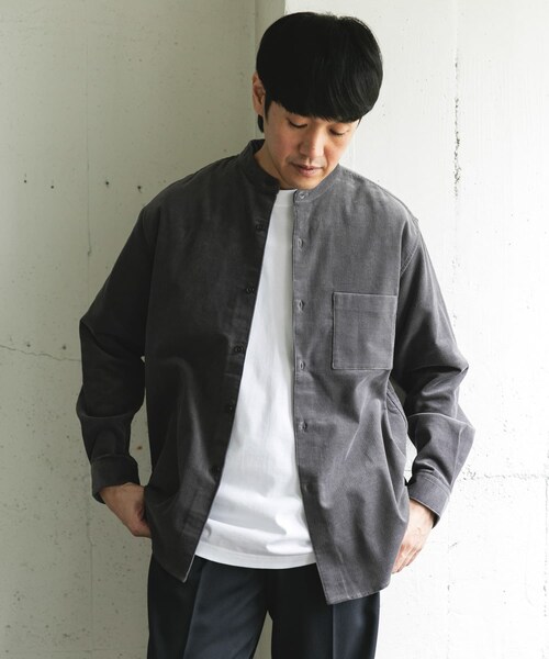 URBAN RESEARCH DOORS（アーバンリサーチドアーズ）の「『UR TECH』コーデュロイバンドカラーシャツ（シャツ/ブラウス・メンズ・GREIGE/BLUEGREEN/CHARCOAL/PAISLEY・M/L）」の9枚目の写真