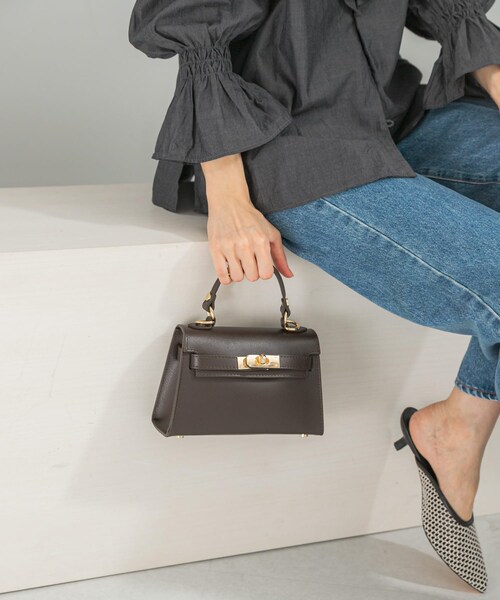 URBAN RESEARCH ROSSO（アーバンリサーチロッソ）の「AULENTTI　クラスプ トップハンドル バッグ（ハンドバッグ・レディース・DK BROWN/RED・Free）」の3枚目の写真