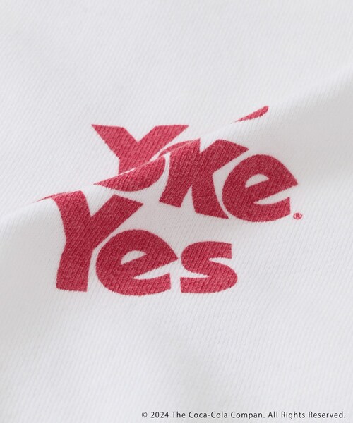 KBF（ケイビーエフ）の「GOOD ROCK SPEED　COCA-COLA&reg; SWEAT（スウェット・レディース・WHITE・FREE）」の4枚目の写真