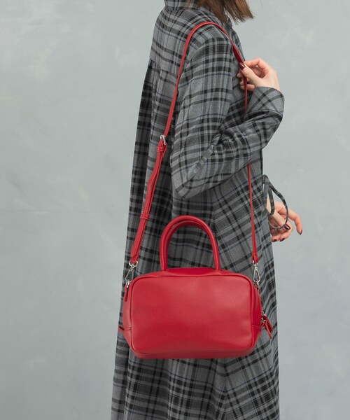 URBAN RESEARCH ROSSO（アーバンリサーチロッソ）の「スクエアボストンバッグ（ボストンバッグ・レディース・BLACK/RED・-）」の12枚目の写真