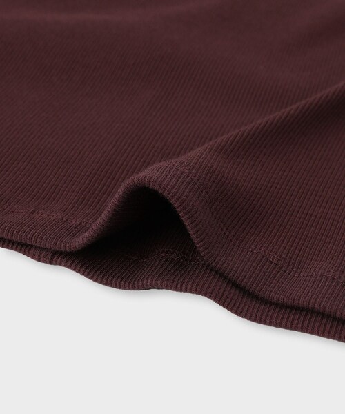 ROPE'(ロペ)の「【一部店舗限定】【REALM(レルム)】HALF-SLEEVE T-SHIRT|5分袖カットソー 26SS(ニット/セーター・レディース・ブラック/オフホワイト/ワイン・38)」の9枚目の写真