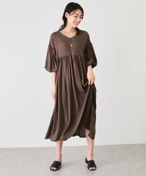 Jayro（ジャイロ）の「バルーンスリーブワンピース（ワンピース・レディース・ブラック/ブラウン系・F）」の3枚目の写真