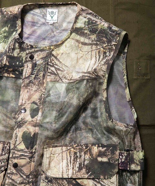 URBAN RESEARCH(アーバンリサーチ)の「South2 West8 Armor Vest(ベスト・メンズ・Native S&T/Camo・M)」の7枚目の写真