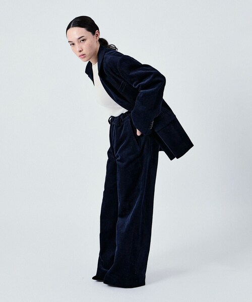 ADAM ET ROPE'（アダムエロペ）の「2WAY CORDUROY W JACKET UNISEX (SETUP対応)（テーラードジャケット・レディース・ダークブラウン/ベージュ/ネイビー・38/40/42）」の15枚目の写真