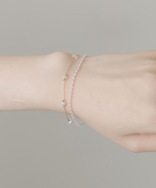 SMELLY（スメリー）の「パールストーン2セットブレスレット（ブレスレット・レディース・WH/GD・-）」の8枚目の写真