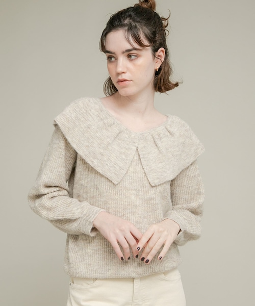 URBAN RESEARCH Sonny Label（アーバンリサーチサニーレーベル）の「『WEB限定』フリルカラーアゼニット（ニット/セーター・レディース・グレー/チャコール/ベージュ・Free）」の4枚目の写真