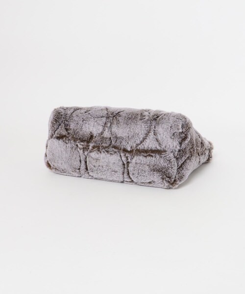 URBAN RESEARCH Sonny Label（アーバンリサーチサニーレーベル）の「LE VERNIS　ファーキルティングクラッチ（クラッチバッグ・レディース・ブラウン/ベージュ・one）」の8枚目の写真