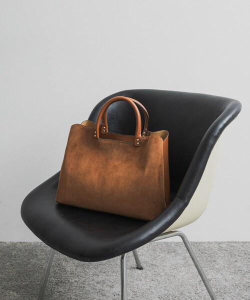 URBAN RESEARCH DOORS（アーバンリサーチドアーズ）の「MARCO BIANCHINI　ビッグスウェード2WAYBAG（トートバッグ・レディース・black/brown・one）」の2枚目の写真