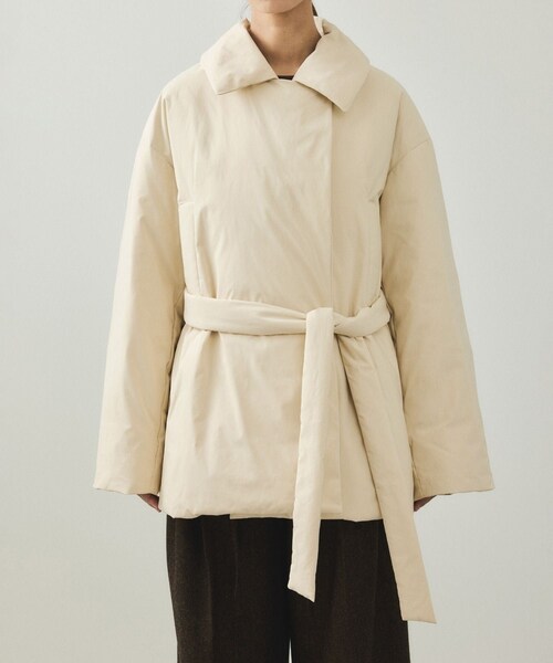 ADAM ET ROPE'（アダムエロペ）の「【EMOELLE】ライトダウンコート（ダウンジャケット/コート・レディース・ブラック/キナリ系・F）」の10枚目の写真