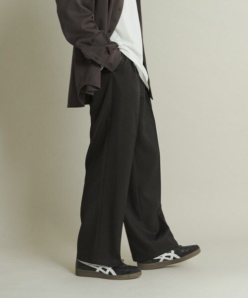 SENSE OF PLACE by URBAN RESEARCH(センスオブプレイスバイアーバンリサーチ)の「ウールライクダブルタックワイドパンツ(その他パンツ・メンズ・BLACK/CHARCOAL/GREIGE/D.NAVY・S/M/L)」の6枚目の写真