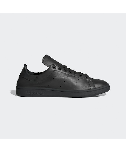 adidas(アディダス)の「スタンスミス Decon / Stan Smith Decon(シューズ・メンズ・ブラック/ホワイト・22.0cm/22.5cm/23.0cm/23.5cm/24.0cm/24.5cm/25.0cm/25.5cm/26.0cm/26.5cm/27.0cm/27.5cm/28.0cm/28.5cm/29.0cm/29.5cm/30.0cm/30.5cm/31.0cm/31.5cm/32.0cm)」の1枚目の写真