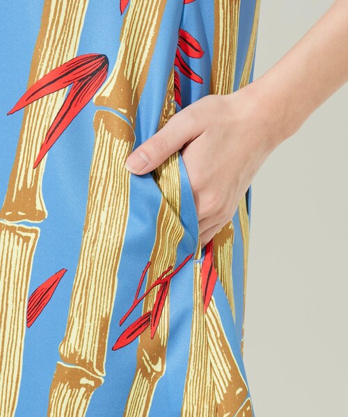 ROPE'（ロペ）の「【UV】【吸水速乾】バンブー柄プリントノースリーブワンピース（ワンピース・レディース・ブラック/ブルー・L/M/S）」の18枚目の写真