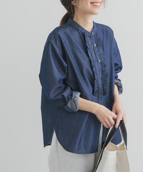 URBAN RESEARCH DOORS(アーバンリサーチドアーズ)の「フロントフリルシャツ(シャツ/ブラウス・レディース・NATURAL/INDIGO・Free)」の17枚目の写真