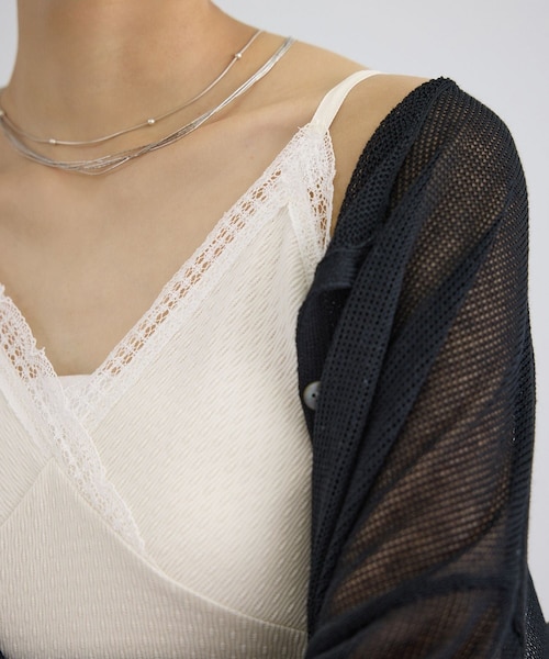 ADAM ET ROPE'(アダムエロペ)の「【Angie La La for SALON】GENTLE intimate レースキャミソール(キャミソール・レディース・チャコール/ホワイト・F)」の18枚目の写真