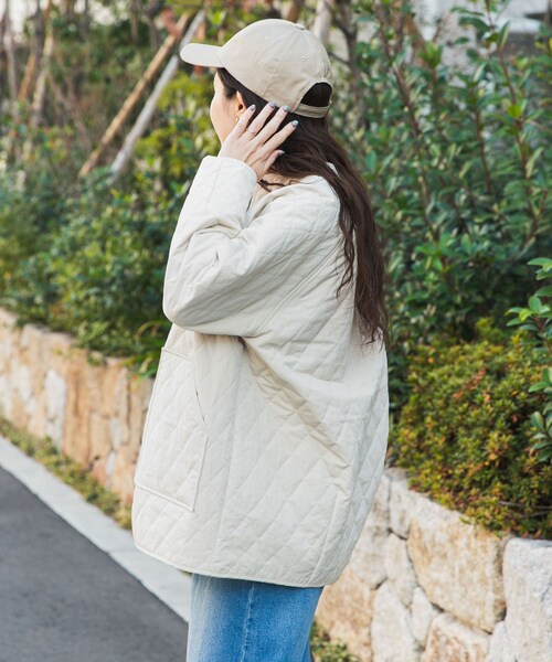 URBAN RESEARCH DOORS（アーバンリサーチドアーズ）の「『撥水』カポックキルトミドルジャケット（その他アウター・レディース・IVORY/GREIGE/BLACK・Free）」の8枚目の写真