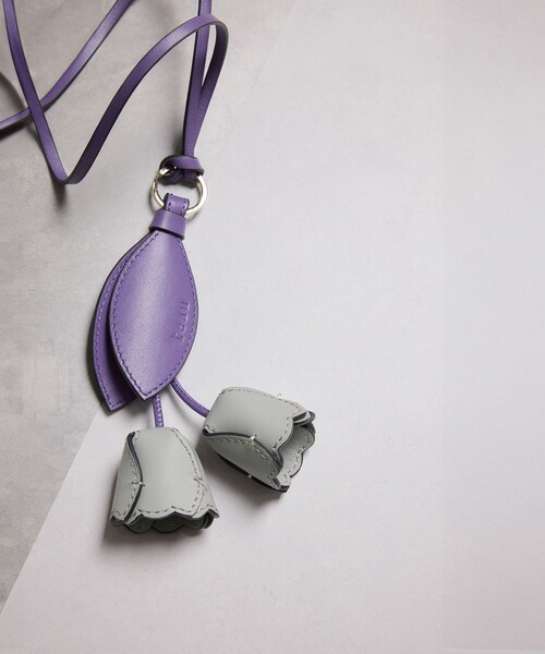 ROPE'（ロペ）の「【teau・牛革】panier tulip ring charm（キー/バッグチャーム・ネックレス）（チャーム・レディース・ブラック/グレー/キャメル/ピンク/イエロー・F）」の4枚目の写真