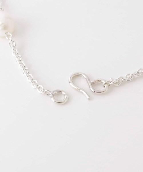 URBAN RESEARCH（アーバンリサーチ）の「PLOW　Pearl Necklace（ネックレス・レディース・Pearl SV・-）」の9枚目の写真