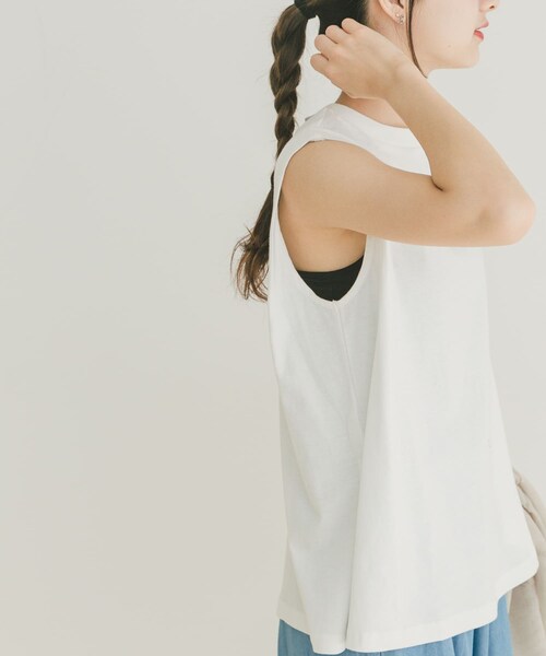 ITEMS URBANRESEARCH（アイテムズ アーバンリサーチ）の「ショルダータックロゴTシャツ（Tシャツ/カットソー・レディース・WHT/CHA/L.PNK・FREE）」の9枚目の写真