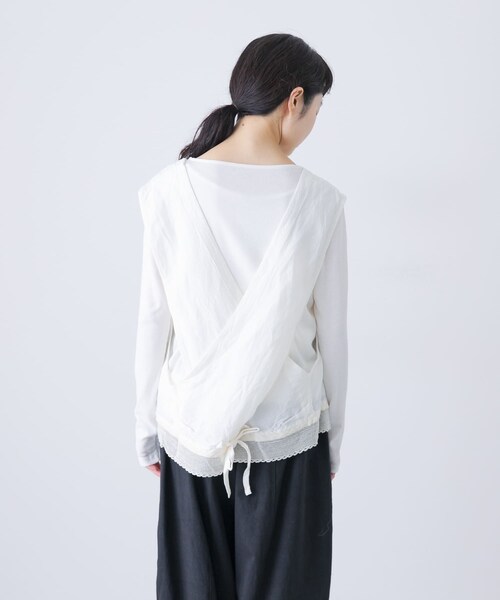 かぐれ（カグレ）の「Vlas Blomme　Swallowジレ（ベスト・レディース・Off White・FREE）」の5枚目の写真
