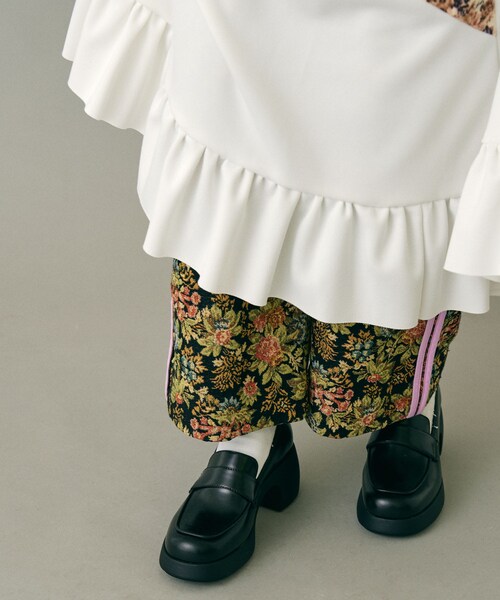 THE GOODLAND MARKET（ザグッドランドマーケット）の「CAMPER　Thelma（ローファー・レディース・10.BLACK/13.OFF・37/38/39）」の2枚目の写真