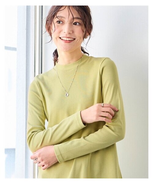 nissen（ニッセン）の「綿１００％フライス素材モックネックフレアチュニックＴシャツ（UVカット）＜大きいサイズ有＞（Tシャツ/カットソー・レディース・黒/オフホワイト/グレージュ/杢チャコールグレー/ネイビー/ライムグリーン/トープ/ディープグリーン/クラウドピンク・L/LL/3L/4L/5L/6L/8L/10L/S/M）」の5枚目の写真