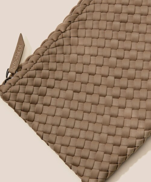 ADAM ET ROPE'(アダムエロペ)の「【NAGHEDI(ナゲディ)】ST BARTHS medium TOTE(core)(トートバッグ・レディース・ダークブラウン/ライトグレー/キャメル・F)」の10枚目の写真