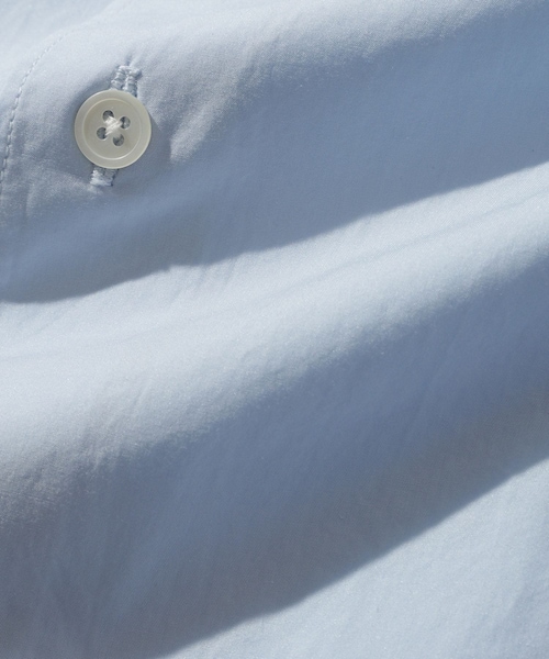 ADAM ET ROPE'(アダムエロペ)の「【ATON/エイトン】SHRINK COTTON LAWN OVERSIZED S/S SHIRT(シャツ/ブラウス・メンズ・グリーン/ブルー系・4/6)」の16枚目の写真