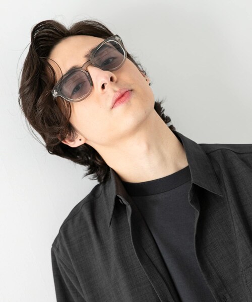 SENSE OF PLACE by URBAN RESEARCH(センスオブプレイスバイアーバンリサーチ)の「『ユニセックス』ボストンサングラス(メガネ・メンズ・BLACK/GRAY/YELLOW/CLEAR・one)」の2枚目の写真