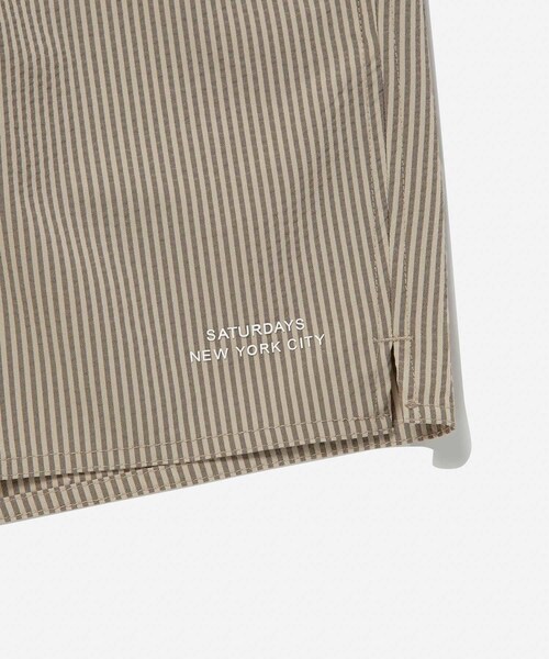 Saturdays NYC（サタデーズ ニューヨークシティ ）の「Timothy Seersucker Stripe Swim Short（水着・メンズ・チャコール/グリーン・L/M/S/XL）」の14枚目の写真