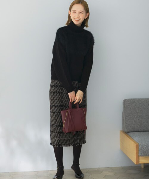 URBAN RESEARCH ROSSO（アーバンリサーチロッソ）の「エアリーヤーンドッキングニットプルオーバー（ニット/セーター・レディース・GRAY/OFF WHITE/BLACK・FREE）」の16枚目の写真