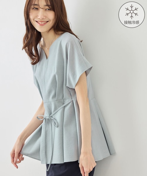 ROPE' PICNIC(ロペピクニック)の「【ベストヒット】ハートネックペプラムブラウス/接触冷感(シャツ/ブラウス・レディース・ベージュ/ネイビー/サックス/ラベンダー/ダークブラウン・F)」の4枚目の写真