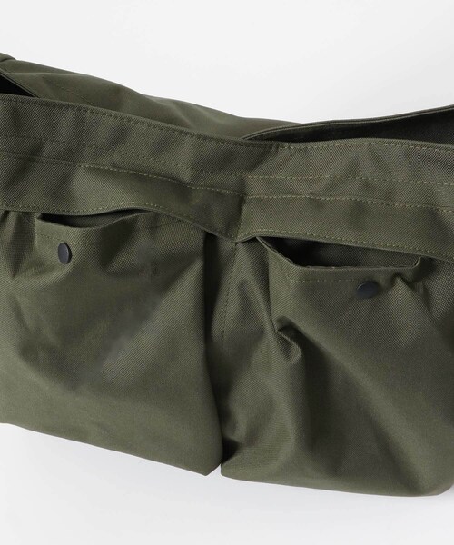 撥水マルチポケットヘルメットショルダー