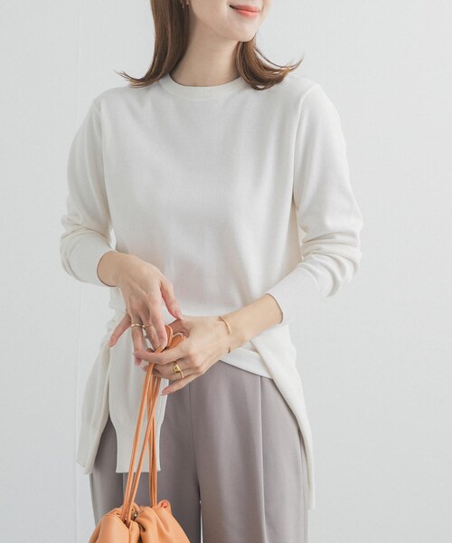 URBAN RESEARCH DOORS（アーバンリサーチドアーズ）の「オーガニックコットンクルーネックプルオーバー（ニット/セーター・レディース・OFF/YELLOW/BLUE・Free）」の6枚目の写真