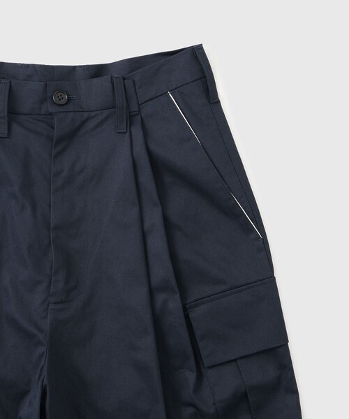 ADAM ET ROPE'（アダムエロペ）の「【CAMIEL FORTGENS/カミエル フォートヘンス】CARGO SHORTS COTTON SUITING（スラックス・メンズ・ダークブラウン/ネイビー・S/XS）」の8枚目の写真