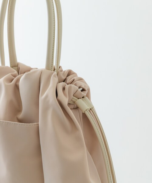 RODE SKO（ロデスコ）の「ショルダー付撥水キンチャクバッグ（ショルダーバッグ・レディース・BLACK/GRAY/IVORY・one）」の14枚目の写真