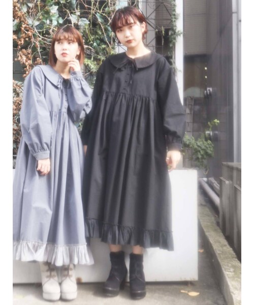 merry jenny（メリージェニー）の「サテンコンビリボンワンピース（ワンピース・レディース・アイボリー/ブラック/ブルー/ベージュ・F）」の2枚目の写真