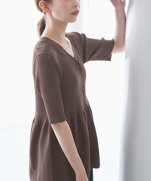 ROPE' PICNIC(ロペピクニック)の「5分袖ペプラムカーディガン(カーディガン/ボレロ・レディース・ブラック/キナリ/ブラウン/クリーム・38)」の3枚目の写真