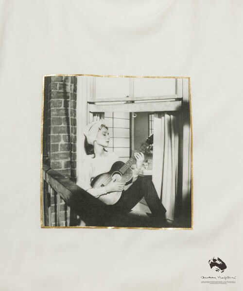 ADAM ET ROPE'（アダムエロペ）の「【AUDREY HEPBURN COLLECTION BY JUN】フォトプリント Tシャツ（Tシャツ/カットソー・レディース・ホワイト/ホワイト系・F）」の19枚目の写真