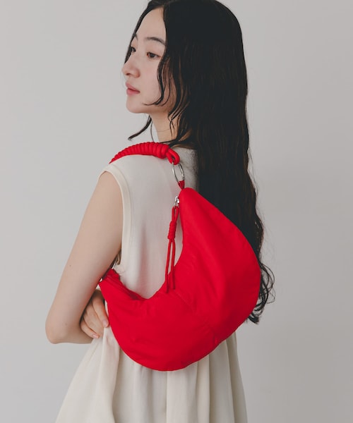 SENSE OF PLACE by URBAN RESEARCH（センスオブプレイスバイアーバンリサーチ）の「撥水 コードハンドルパフバッグ（ハンドバッグ・レディース・ブラック/ベージュ/レッド・One）」の3枚目の写真