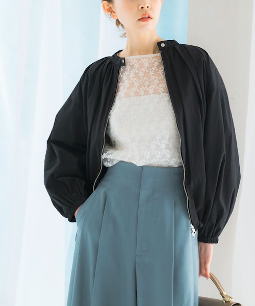 URBAN RESEARCH ROSSO（アーバンリサーチロッソ）の「ギャザーボリュームブルゾン（ブルゾン・レディース・L/KHAKI/OFF WHITE/BLACK・FREE）」の2枚目の写真